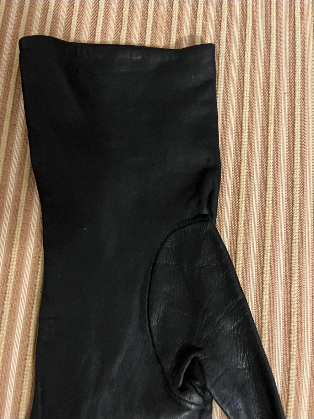 Women's Black Leather Gloves